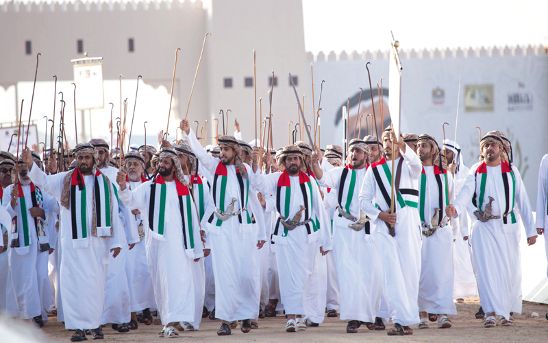 إدراج العازي على قائمة اليونسكو يعزز من مكانة هذا الفن الأصيل الذي يحظى باهتمام جماهيري واسع. من المصدر