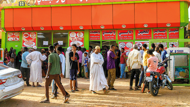 السودانيون لن ينسوا قتلاهم وسيحمّلون الطرفين مسؤولية ما يحدث. أ.ف.ب