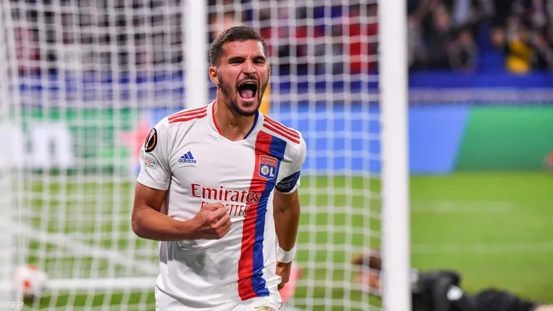 Roma signs Algerian midfielder Houssem Aouar on a long-term deal