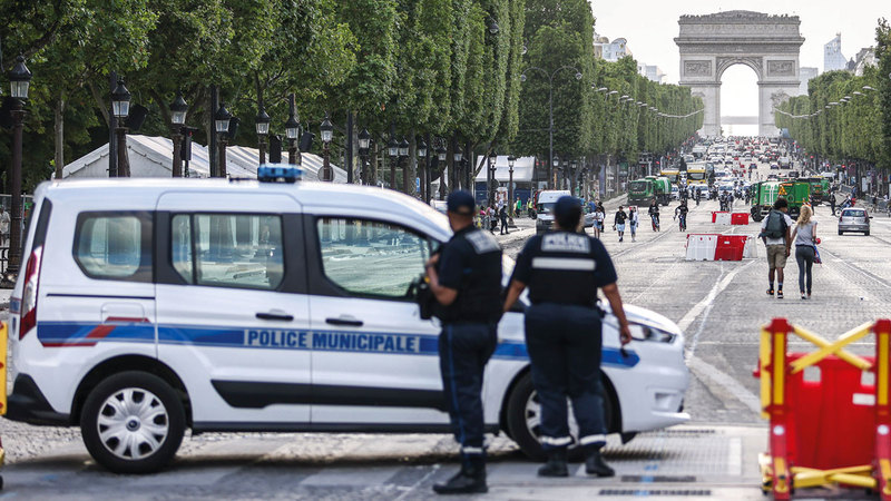 Growing Calls for Temporary Ban on Social Media in France Amidst Rise in Youth Hooliganism