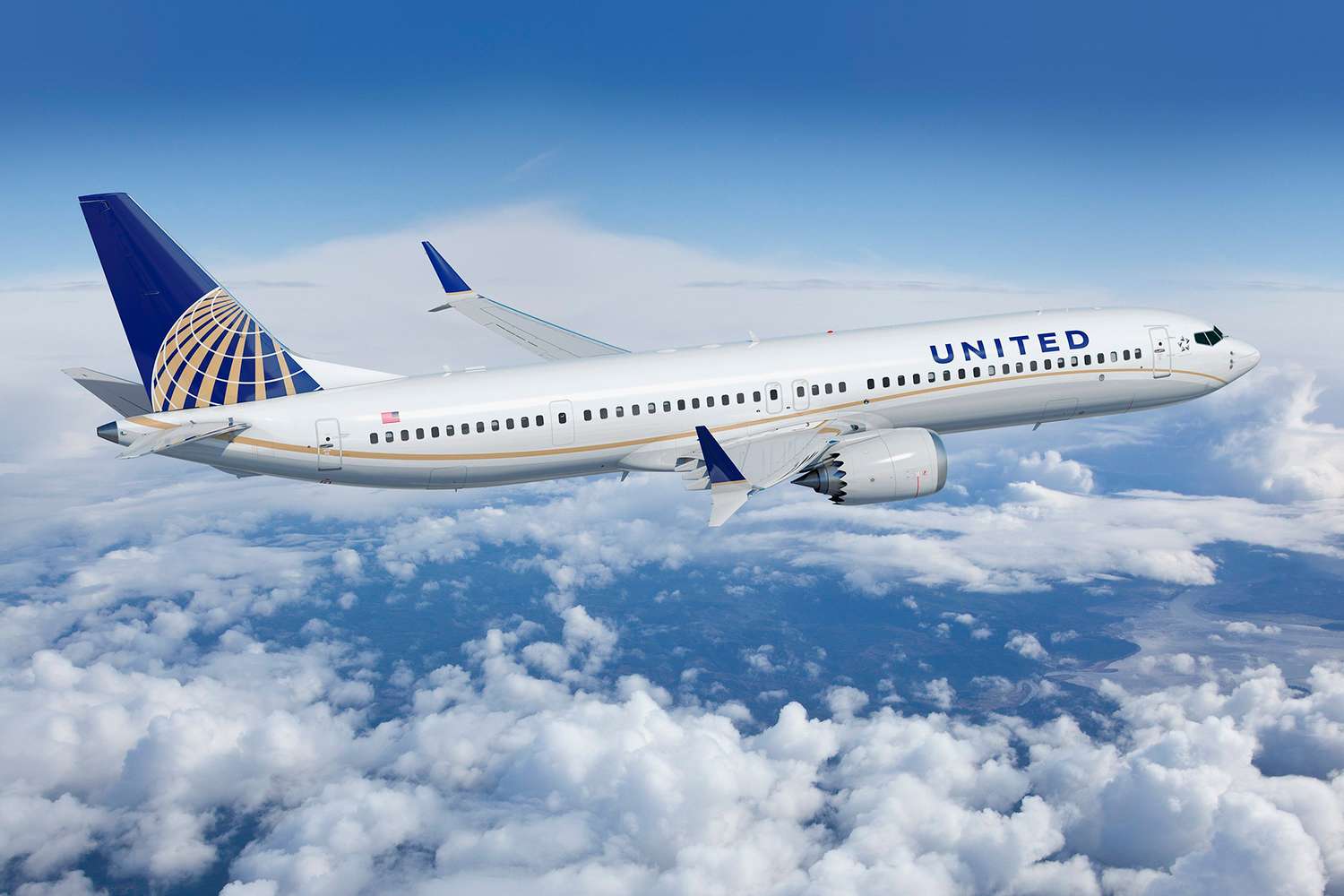 United Airlines Flight Diverts Due to Angry Passenger Refusing Meal: The Guardian