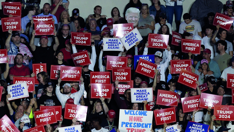 • مناصرو ترامب في إحدى الفعاليات الانتخابية. إي.بي.إيه