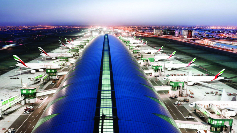 مطار دبي الدولي يُعدّ أكبر محور للنقل الجوي في العالم. أرشيفية