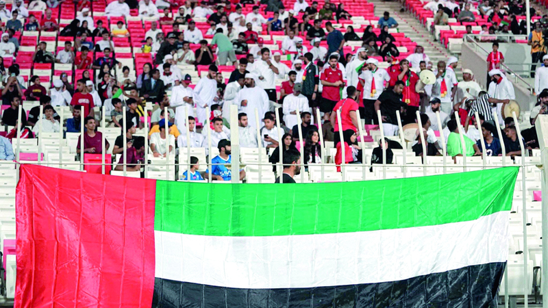 الجمهور يحضر بقوة خلف المنتخب في كل المناسبات. من المصدر