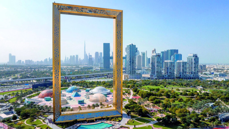 دبي توفر خدمات ومنتجات سياحية ومرافق ترفيه تستقطب السيّاح. أرشيفية