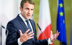 الصورة: الرئيس الفرنسي يزداد عزلةً بسبب المغامرة الانتخابية