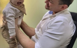 الصورة: عملية "معقدة" لإنقاذ مولود في أبوظبي يعاني من مرض خلقي نادر