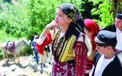 الصورة: مهرجان الزفاف التقليدي في مقدونيا