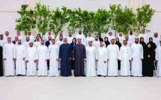 الصورة: رئيس الدولة: قيم العطاء والتآخي الإنساني راسخة في مجتمع الإمارات