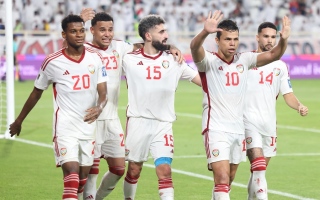 الصورة: بث مباشر مباراة الإمارات وقطر «تصفيات كأس العالم 2026»