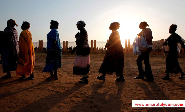 بدء عمليات الاقتراع في استفتاء جنوب السودان ،حيث تشكلت طوابير طويلة امام مراكز الاقتراع منذ ساعات الصباح الاولى، على ان يختار الجنوبيون بين الانفصال او البقاء في اطار سودان موحد. المصدر-ا.ب.ا