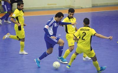 الجهاز الفني لمنتخب الصالات يعول على مباريات الدوري في اختيار اللاعبـين. تصوير: مصطفى قاسمي