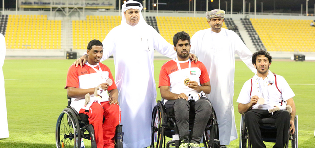 جانب من تتويج أبطال المنتخب الإماراتي في البطولة الخليجية لألعاب القوى للمعاقين بالدوحة. من المصدر