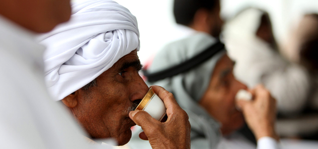 المسن الحالي في الإمارات شخص متعلم ولديه خبرة وكم معرفي يمكن الاستفادة منها. تصوير: دينيس مالاري