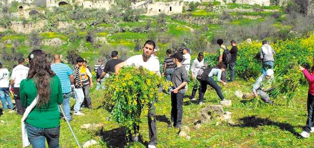 شباب فلسطين يبذلون جهودا كبيرة للتذكير بقراهم المهجرة. الإمارات اليوم